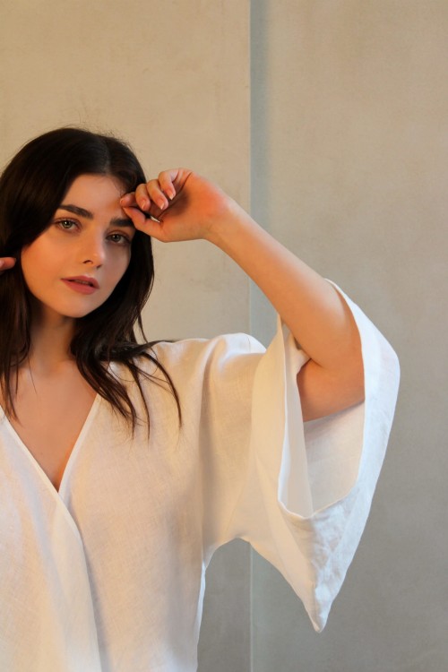 Białe Lniane Kimono Krótkie